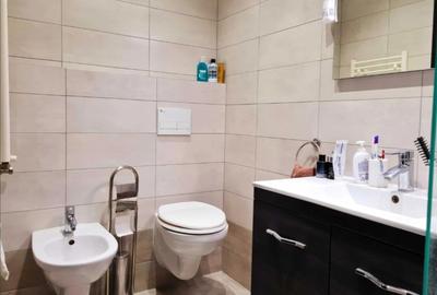 Zona de cluburi - apartament cu 3 camere mobilat si utilat - 8