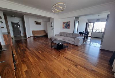 Apartament cu 3 camere decomandat în Pantelimon