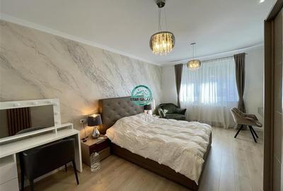 Apartament cu 4 camere decomandat în 7 Noiembrie