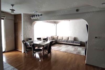 Apartament renovat cu 3 camere decomandate, etaj 2, Micro 13