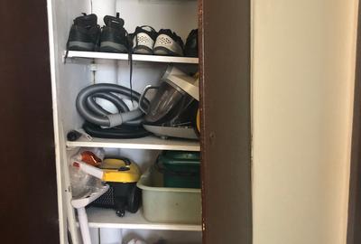 De vannzare 4 camere Zona Brancoveanu str: Izvorul Rece - 17