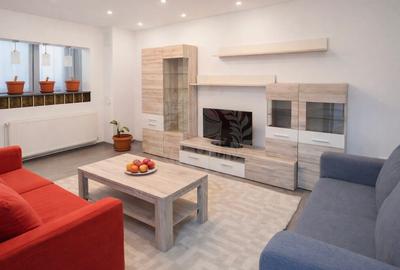 Apartament cu 4 camere decomandat, mobilat în Cantacuzino