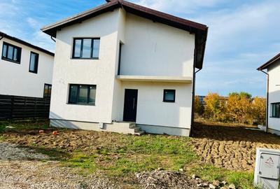 Vila cocheta in Ostratu - mai sunt de vanzare 2 - 15