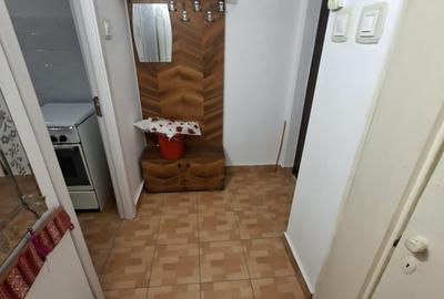 Apartament cu 2 camere, etajul 3/4, zona Tatarasi - 8