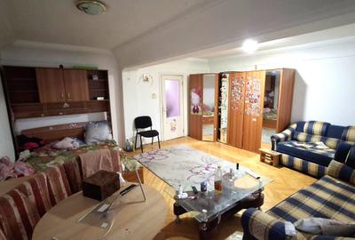 Apartament 4 camere, 123 mp   Ultracentral, zona Teatru Tribunalul Nou, Focșani - 1