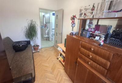 Apartament 3 camere decomandat 2 balcoane zona Calea Poplacii - 4