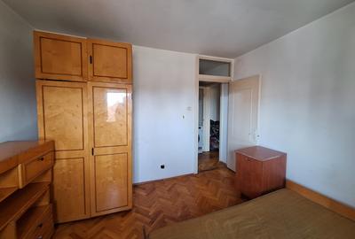 Oportunitate! Apartament cu 3 camere- bloc izolat termic- Lipovei - 16