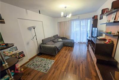 Apartament cu 3 camere decomandat, mobilat în Tudor