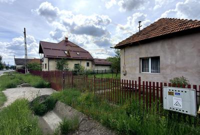 Casa individuala  Leresti la strada principala+ teren 831 mp, utilitati complete - 18