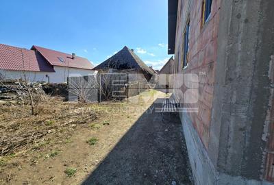 Casă la roșu la 165000 euro I Pe teren de 32 de ari I Măneuți - 16