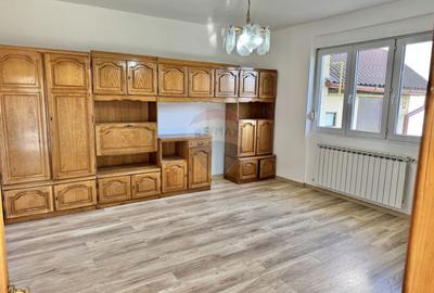 Casă / Vilă cu 6 camere de închiriat în zona Iosia - 4