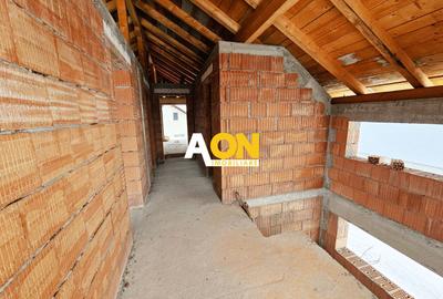 COMISION ZERO! Casa la rosu, P+1, 300 mp teren, cu utilitati, Lancram - 12