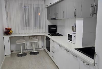 Vand apartament 4 camere! - 2