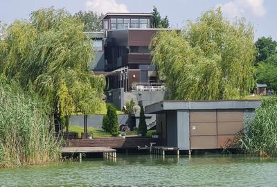 REV2004030 Vila luxurianta la lac cu ponton si casa de barca Snagov - 1