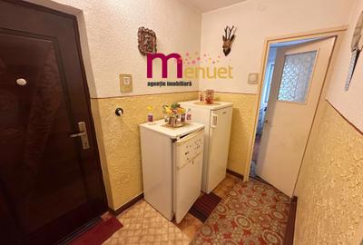 Apartament 2 camere,str.Alunisului,etaj 2 - 3