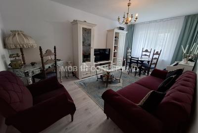 Apartament cu 3 camere decomandat, mobilat în Paltiniș