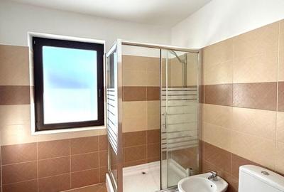 1100 e/ mp - Casa individuala  - 700 mp teren - la asfalt - Sacalaz - 12