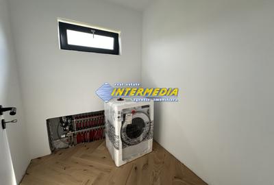 Casa Noua P+1 550 mp teren 3 bai 4 dormitoare Garaj Finisata intern mobila buc - 14