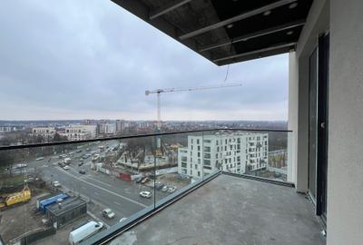 Apartament cu 3 camere semidecomandat în Sisești