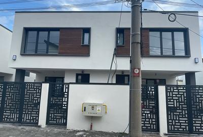 Case individuale cuplate de vânzare în zona centrala str. Paltinis - 12
