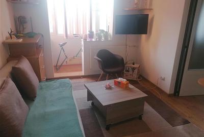 Apartament cu 2 camere semidecomandat în Dacia