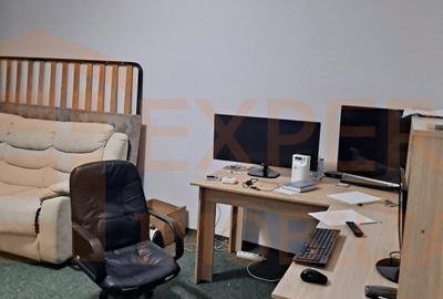 Apartament cu 2 camere decomandat, mobilat în Casa de Cultură