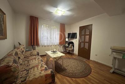 Casa de vanzare 200 mp cu spatiu comercial la parter, strada Lunga - 4