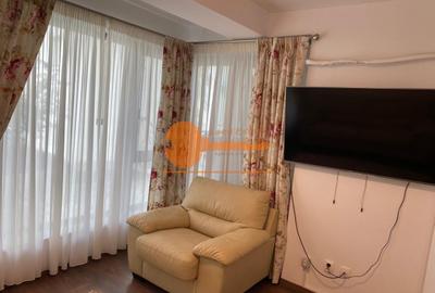 Apartament cu 3 camere decomandat, mobilat în Calea Călărașilor