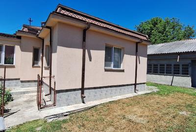 Casă la strada principala, comuna Câmpuri, Vrancea - 9