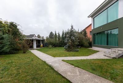 Vila, design ambitios, spatii luminoase in conexiune cu natura - 5