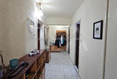 2 camere, etaj 3 - piața aproape - 6