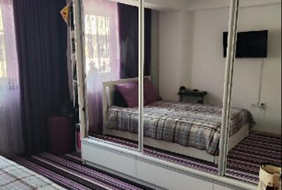 Apartament cu 2 camere decomandat în Berceni