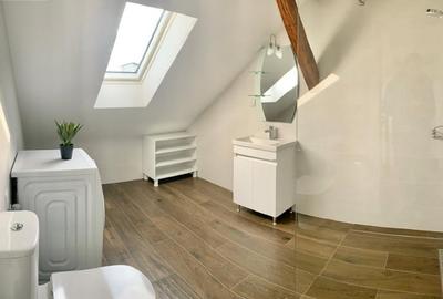 Casa de vanzare, formata din 2 apartamente, P-ta Abator - 7
