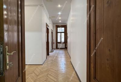 Apartament Patrimonial 150 mp | Balcon cu vedere directa spre Piata Victoriei - 5