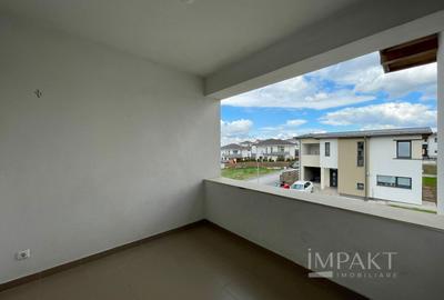 Casă / Vilă cu 4 camere de închiriat - Dezmir - 19