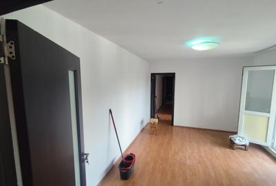 Apartament 3 camere spatios, liber, Berceni-Piata Covasna - 3