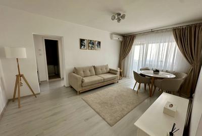 Apartament cu 2 camere semidecomandat, mobilat în Polonă
