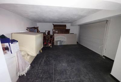 Apartament cu 5 camere de vânzare în zona Precista - 35