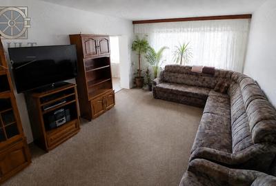 Apartament cu 4 camere semidecomandat în Gorjului