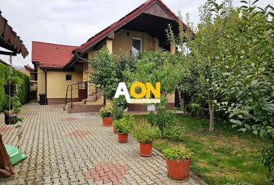 Casă individuală cu 6 camere în Cetate