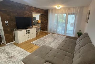 Apartament cu 3 camere decomandat în Băneasa