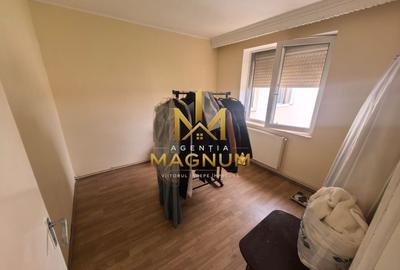 Apartament 3 camere de vânzare | Cuza Vodă | Zonă liniștită - 4