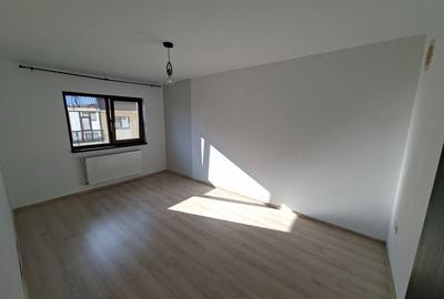 Apartament 3 camere 75mp,et.3 cu pod,loc de parcare,bucatarie mobilata-cod163478 - 4