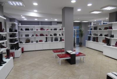 Inchiriez spatiu comercial in Deva, zona ultracentrala , I. Maniu, - 3
