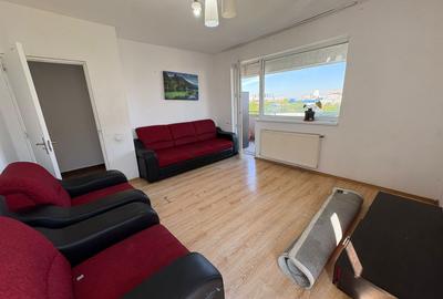 Apartament cu 2 camere decomandat în Metalurgiei
