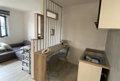 Garsoniera renovata , zona Cet - 1
