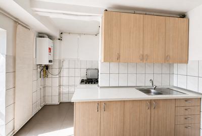Inchiriere 3 Camere Decebal - Alba Iulia, centrala, parcare - 5