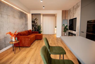 Apartament cu 3 camere decomandat, mobilat în Central
