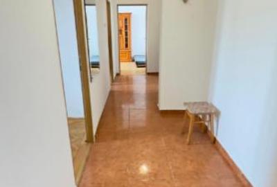 Apartament 3 camere etaj intermediar ,zona  Judetean - 15