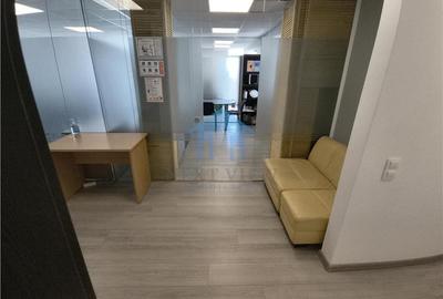 Spatiu comercial, Central - 18